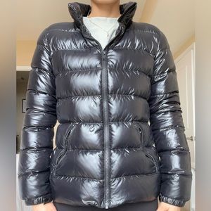 Aritzia Babaton Hudson Puffer in Black